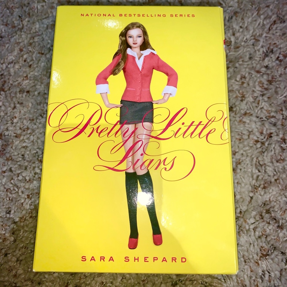 Pretty Little Liars books!